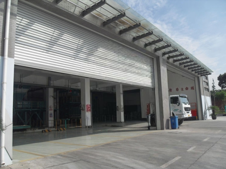 Steel windproof rolling door product